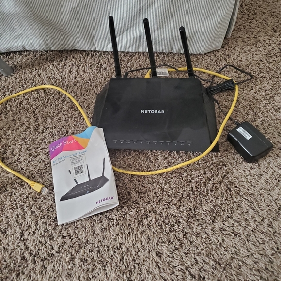 Netgear AC1750 Smart wifi router - Picture 2 of 4